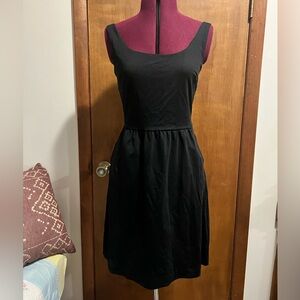 Cynthia Crowley black knit dress *pockets* size 6